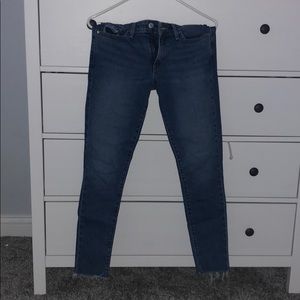 Levi’s 711 skinny jeans